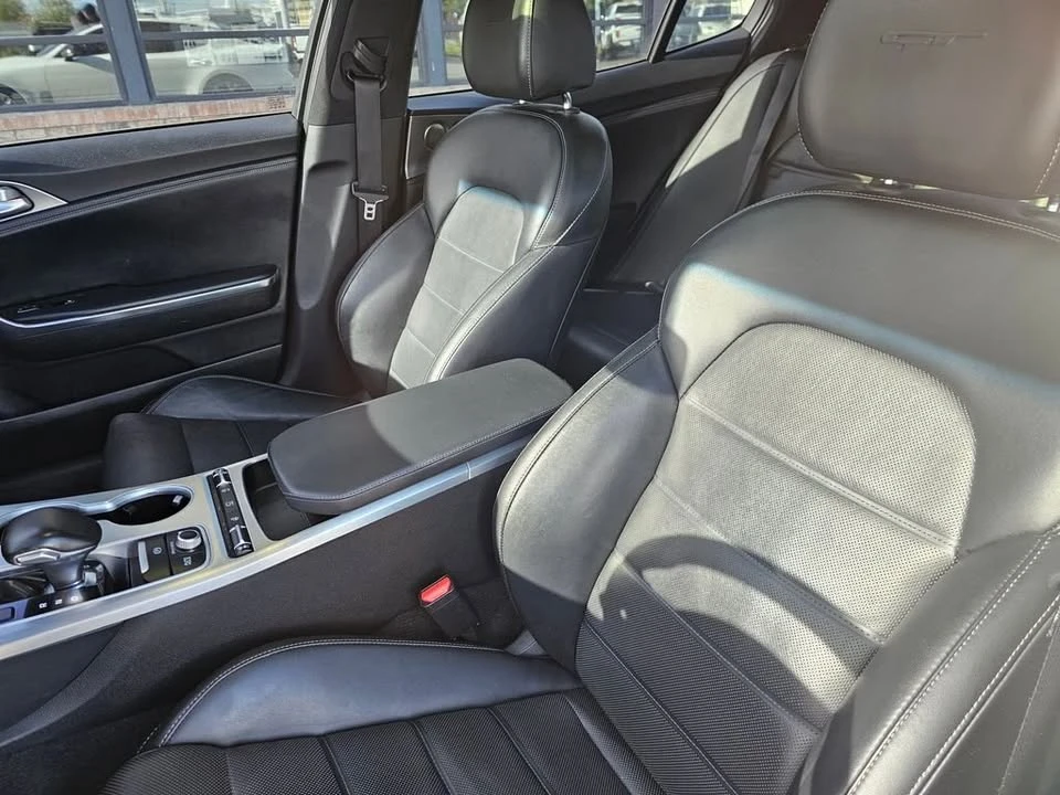 2018 Kia Stinger GT - Image 17 of 20