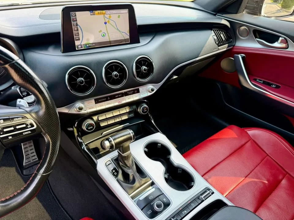 2018 Kia Stinger GT - Image 9 of 20