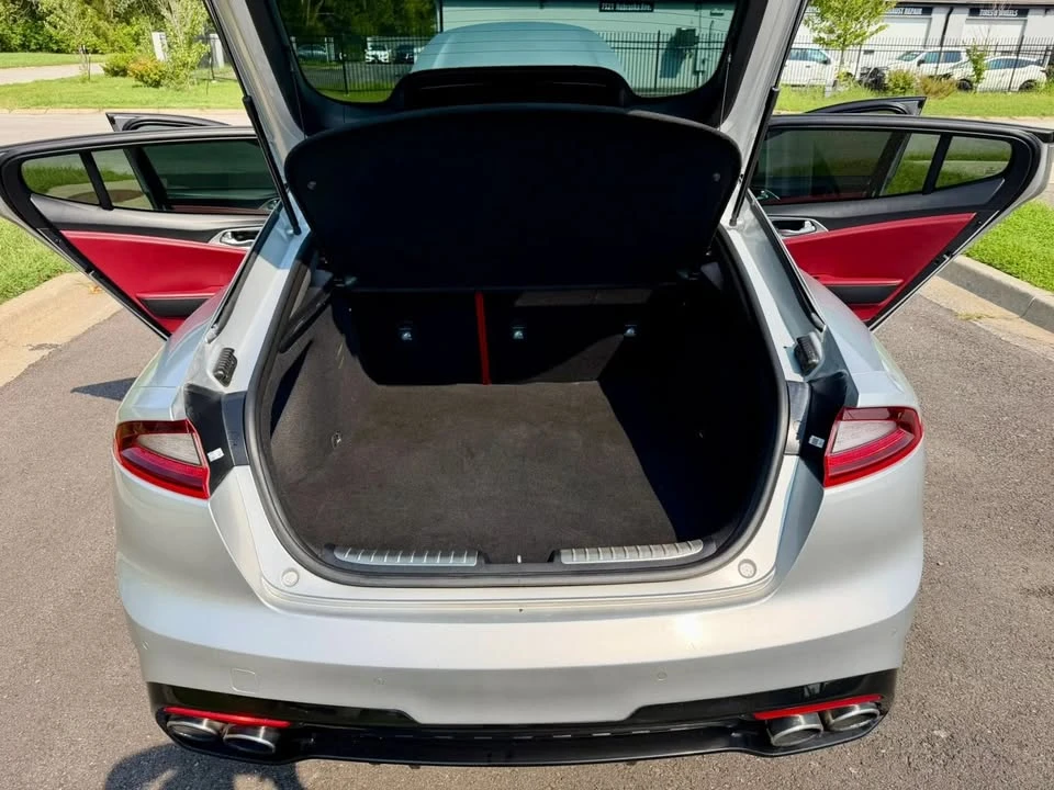 2018 Kia Stinger GT - Image 15 of 20