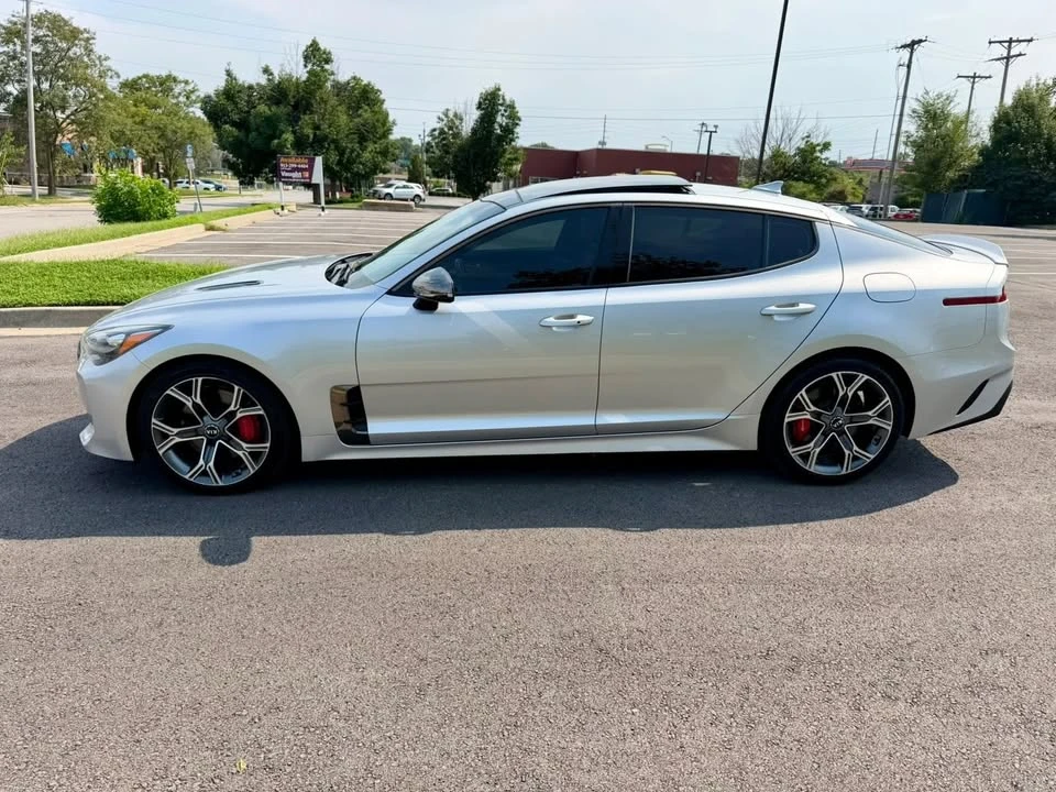 2018 Kia Stinger GT - Image 10 of 20
