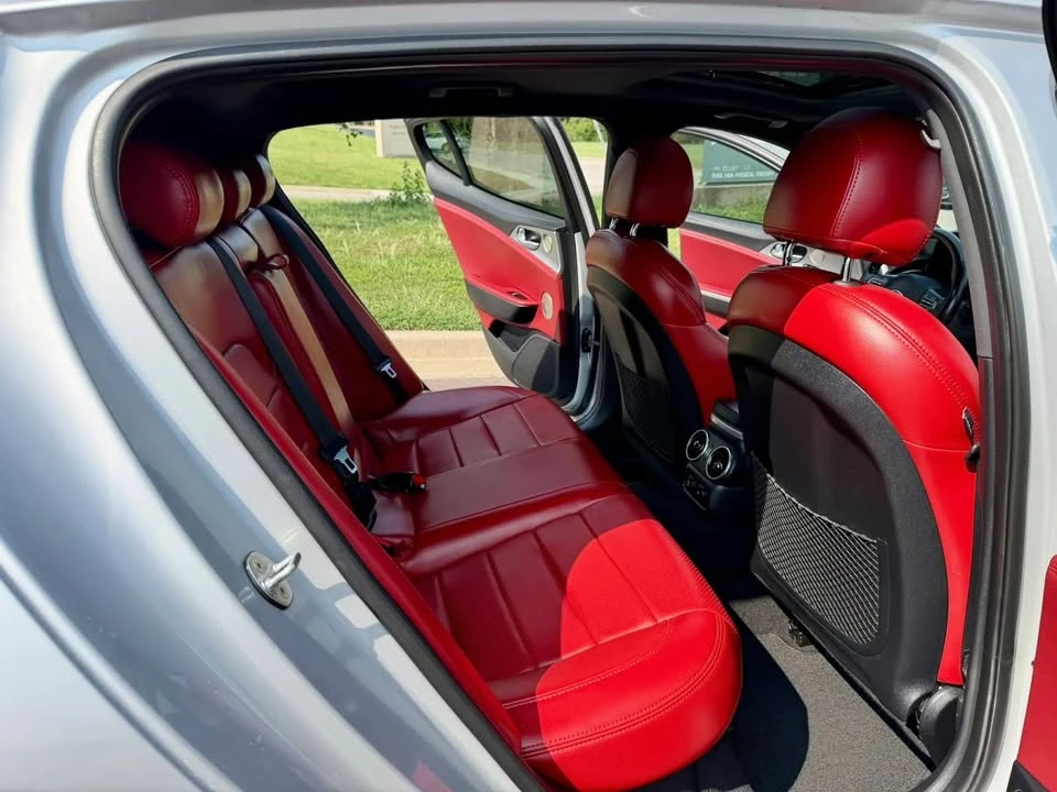 2018 Kia Stinger GT - Image 18 of 20