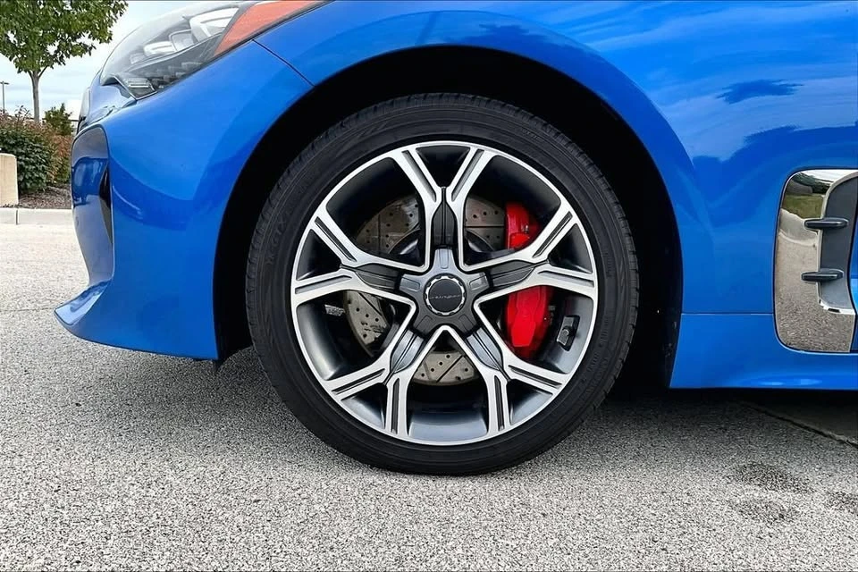 2018 Kia Stinger GT - Image 9 of 9