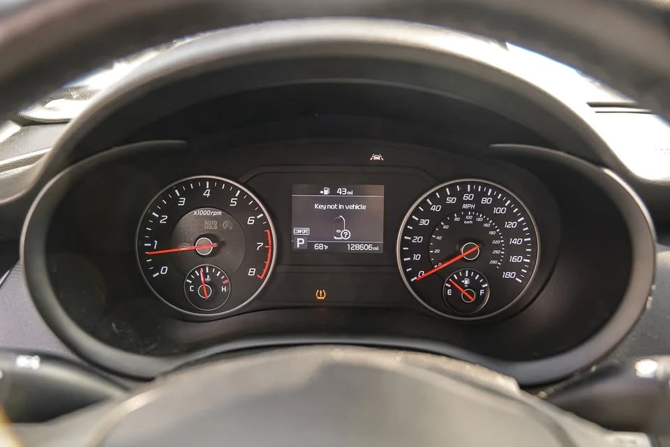 2018 Kia Stinger GT - Image 19 of 20