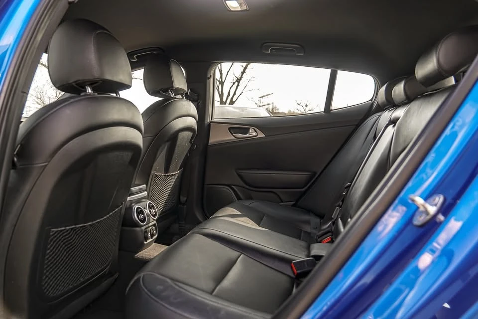 2018 Kia Stinger GT - Image 13 of 20
