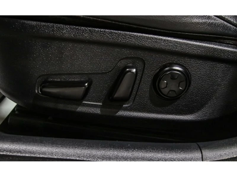 2018 Kia Stinger GT - Image 9 of 15