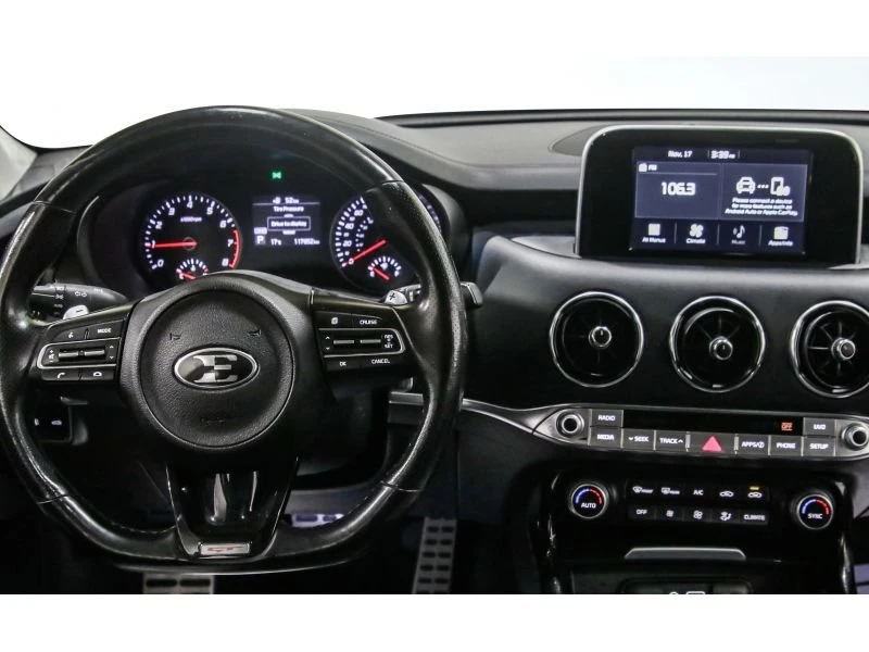2018 Kia Stinger GT - Image 10 of 15
