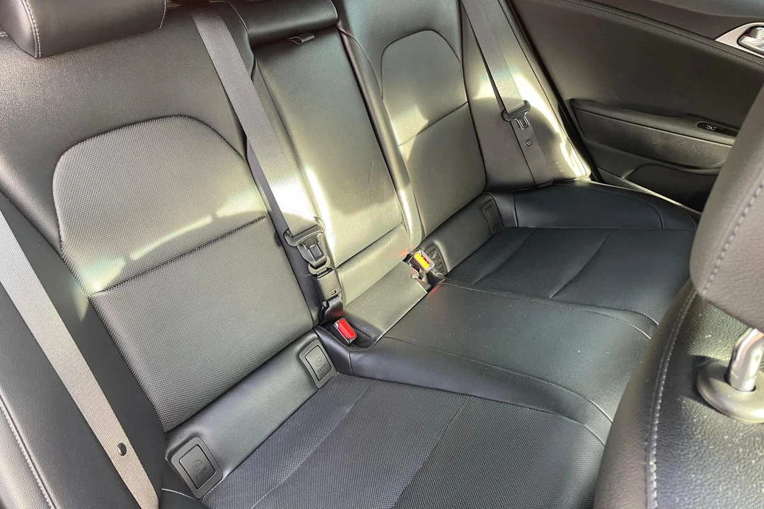 2018 Kia Stinger GT - Image 28 of 31