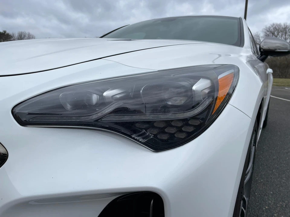 2018 Kia Stinger GT - Image 12 of 31