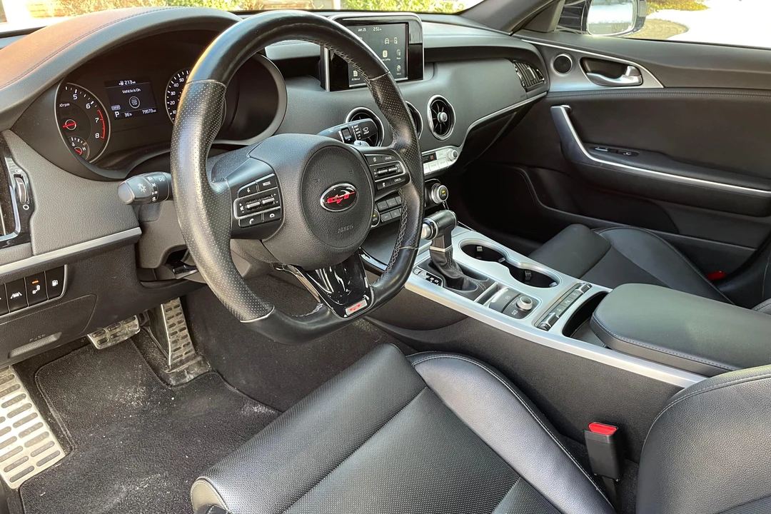 2018 Kia Stinger GT - Image 26 of 31