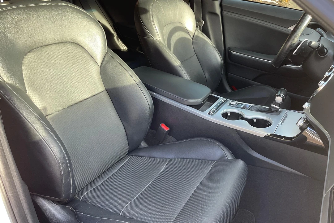 2018 Kia Stinger GT - Image 27 of 31