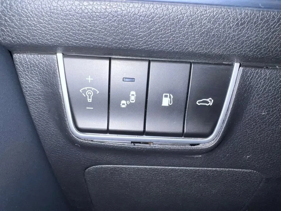 2018 Kia Stinger GT - Image 19 of 20