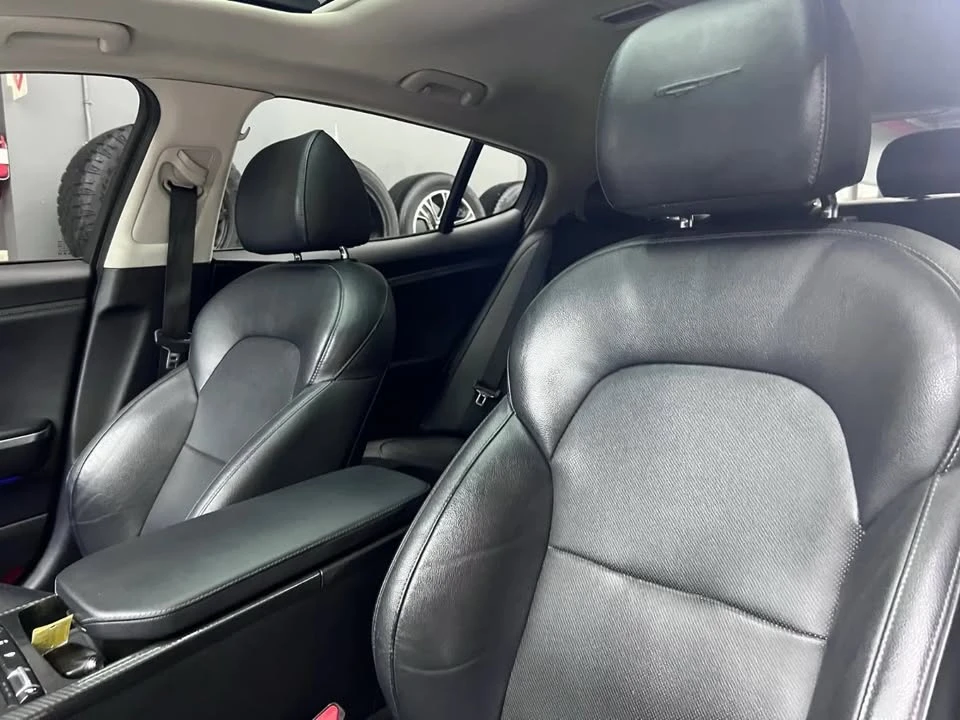 2018 Kia Stinger GT - Image 16 of 20