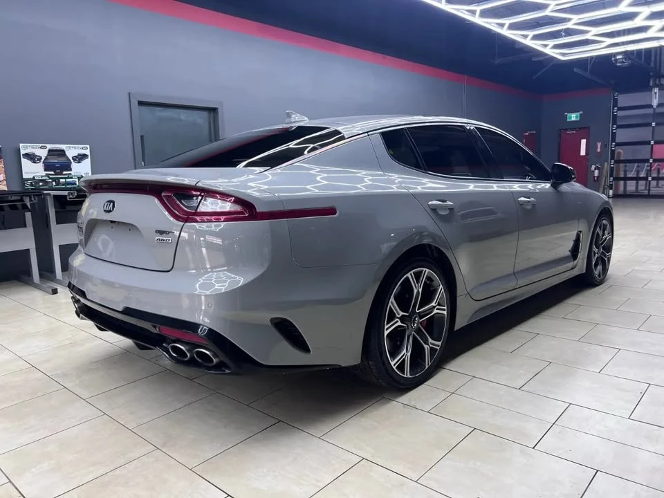 2018 Kia Stinger GT - Image 8 of 20