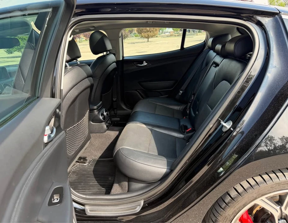 2018 Kia Stinger GT - Image 13 of 19