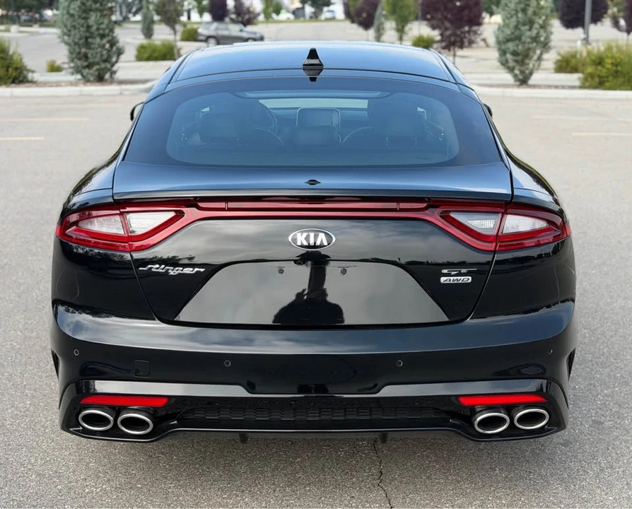 2018 Kia Stinger GT - Image 8 of 19