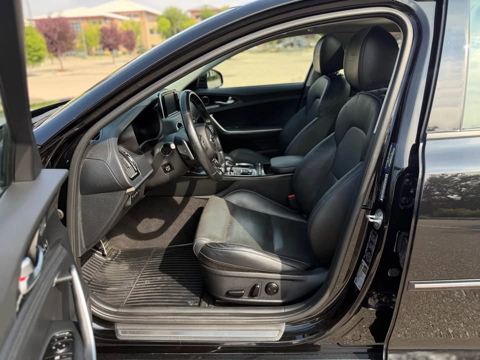 2018 Kia Stinger GT - Image 14 of 19