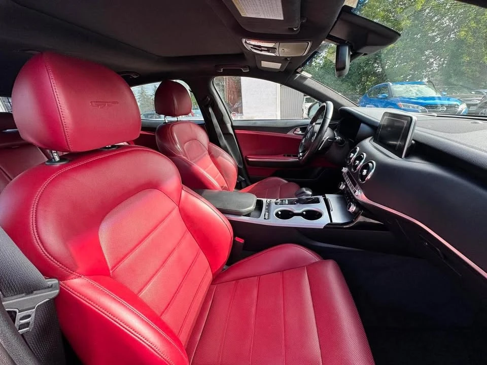 2018 Kia Stinger GT - Image 10 of 20