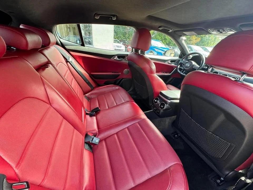 2018 Kia Stinger GT - Image 11 of 20