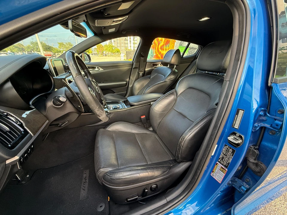 2018 Kia Stinger GT - Image 24 of 31