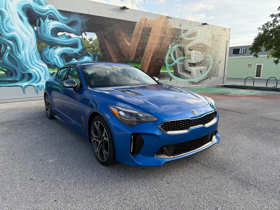 2018 Kia Stinger GT - Image 12 of 31