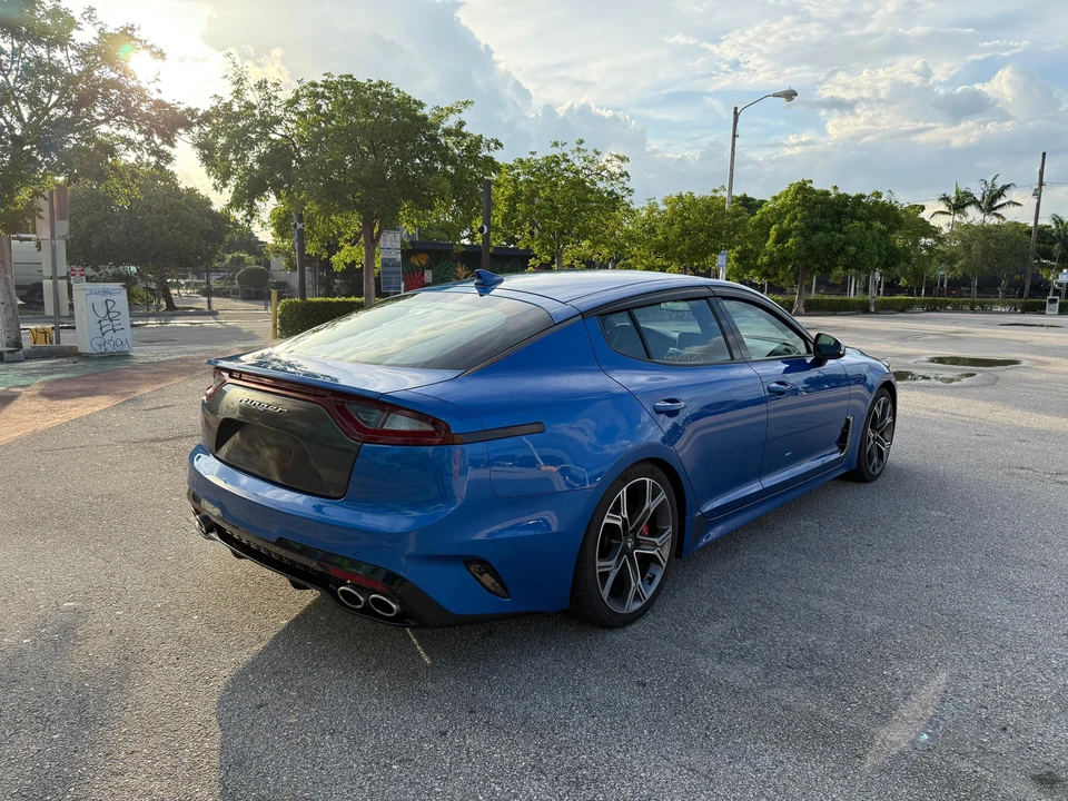 2018 Kia Stinger GT - Image 11 of 31