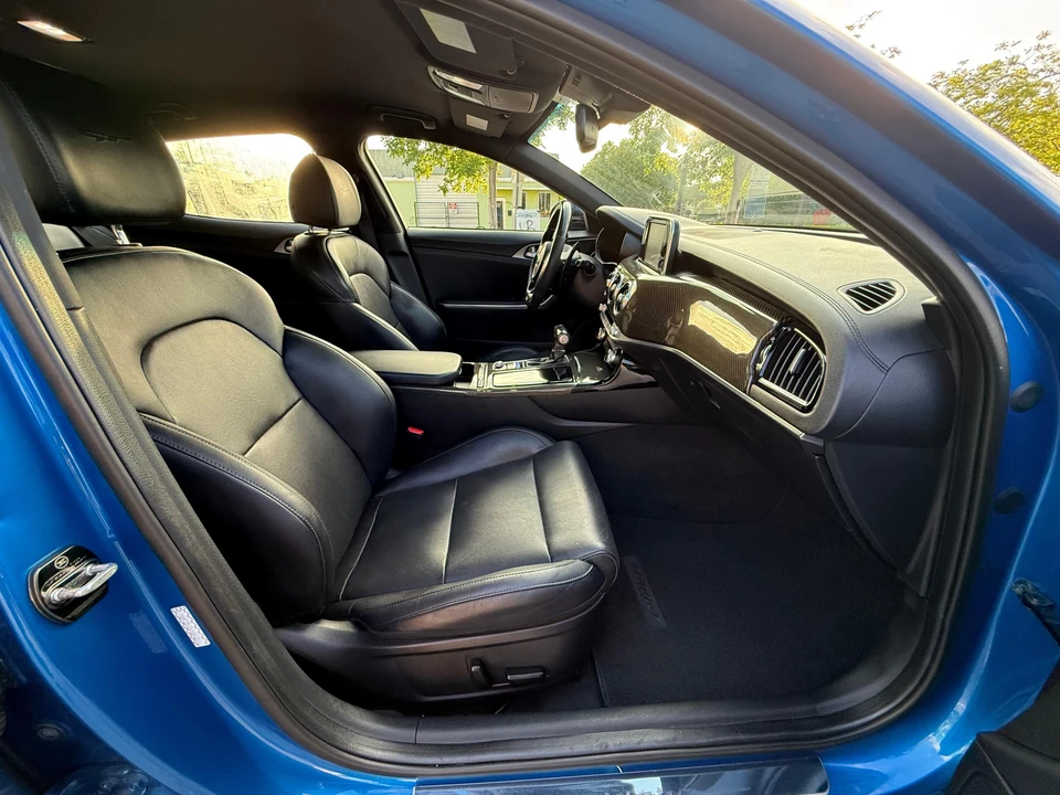 2018 Kia Stinger GT - Image 26 of 31