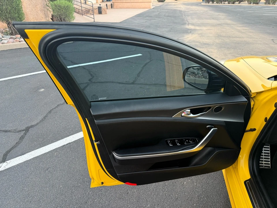 2018 Kia Stinger GT - Image 11 of 21