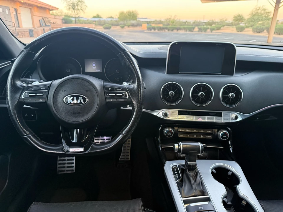 2018 Kia Stinger GT - Image 20 of 21