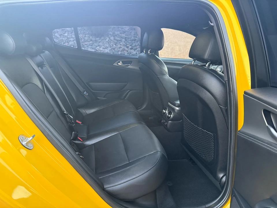 2018 Kia Stinger GT - Image 15 of 21