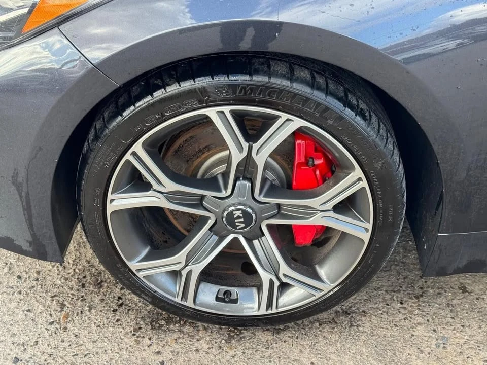 2018 Kia Stinger GT - Image 17 of 19