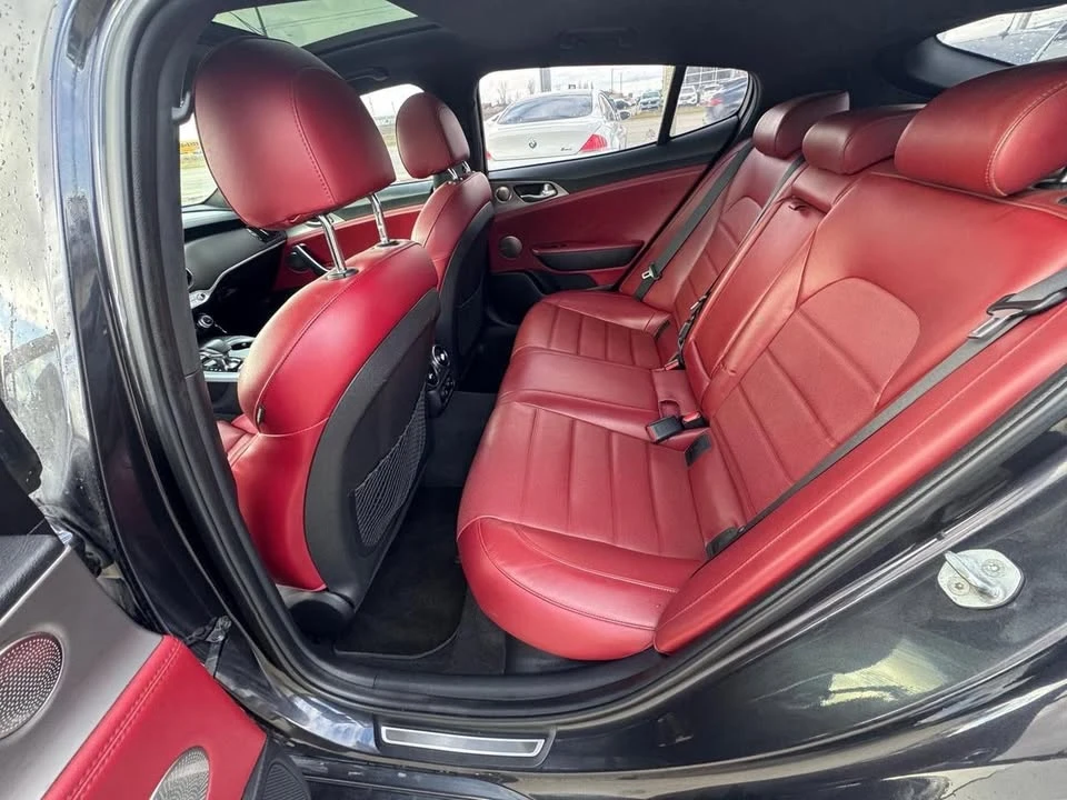 2018 Kia Stinger GT - Image 11 of 19