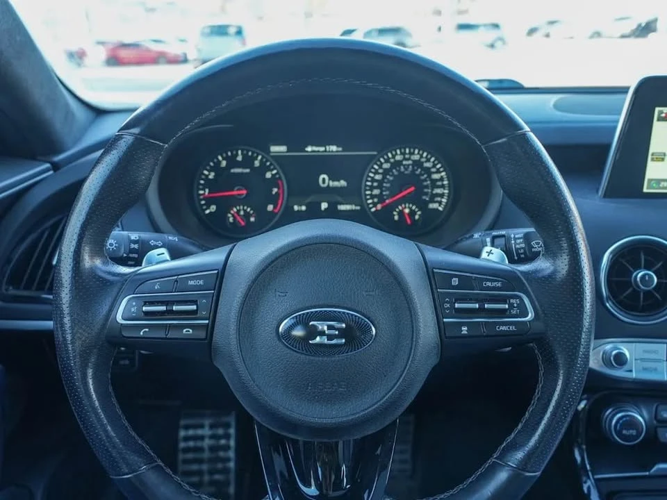 2018 Kia Stinger GT - Image 10 of 15