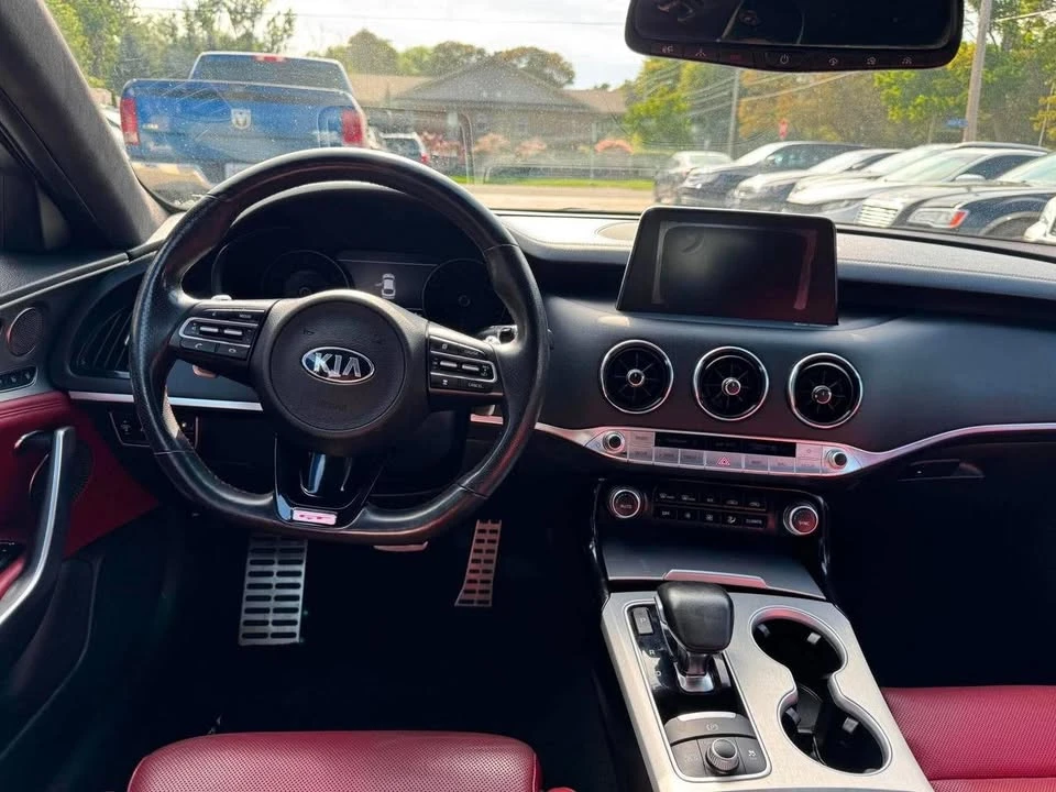 2018 Kia Stinger GT - Image 13 of 20