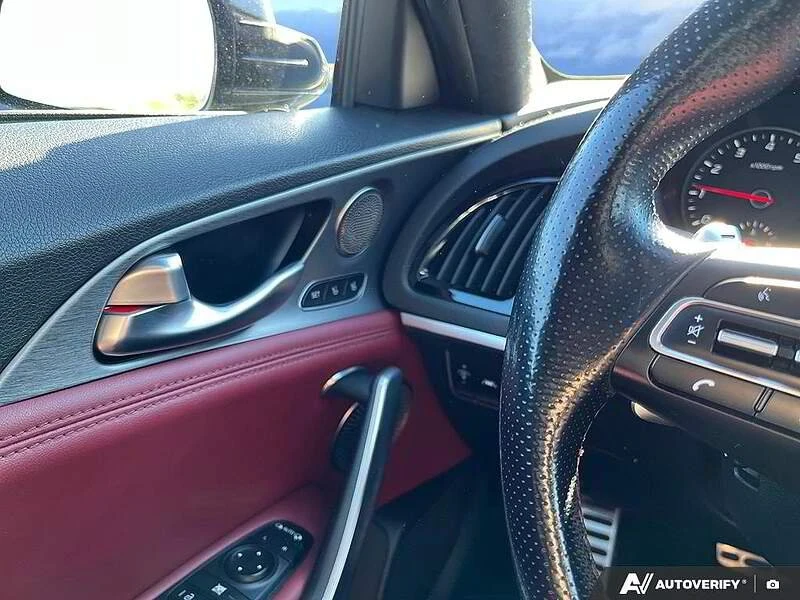 2018 Kia Stinger GT - Image 15 of 20