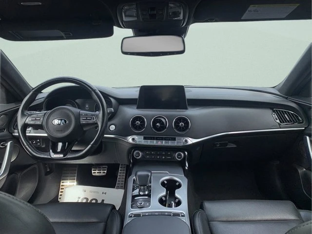 2018 Kia Stinger GT - Image 13 of 20