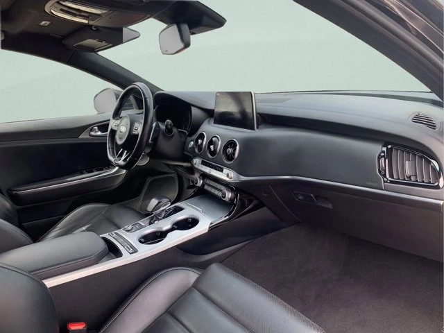 2018 Kia Stinger GT - Image 19 of 20