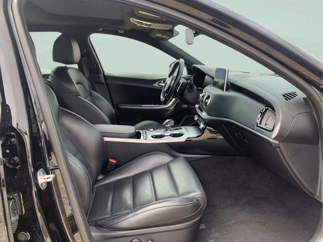 2018 Kia Stinger GT - Image 14 of 20