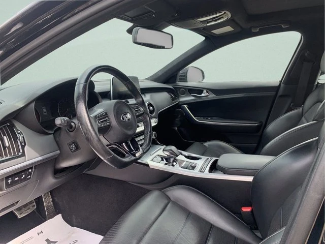 2018 Kia Stinger GT - Image 16 of 20