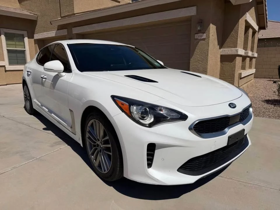 2018 Kia Stinger - Image 2 of 10