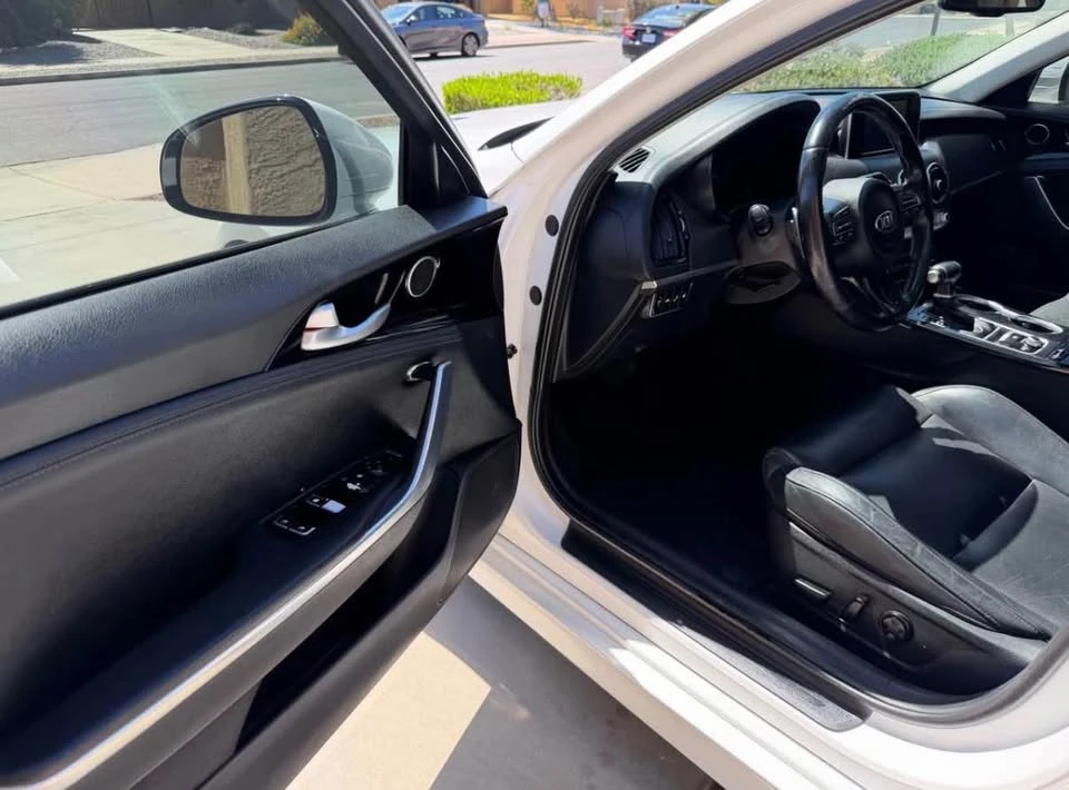 2018 Kia Stinger - Image 6 of 10