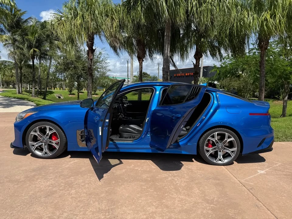 2018 Kia Stinger - Image 8 of 9