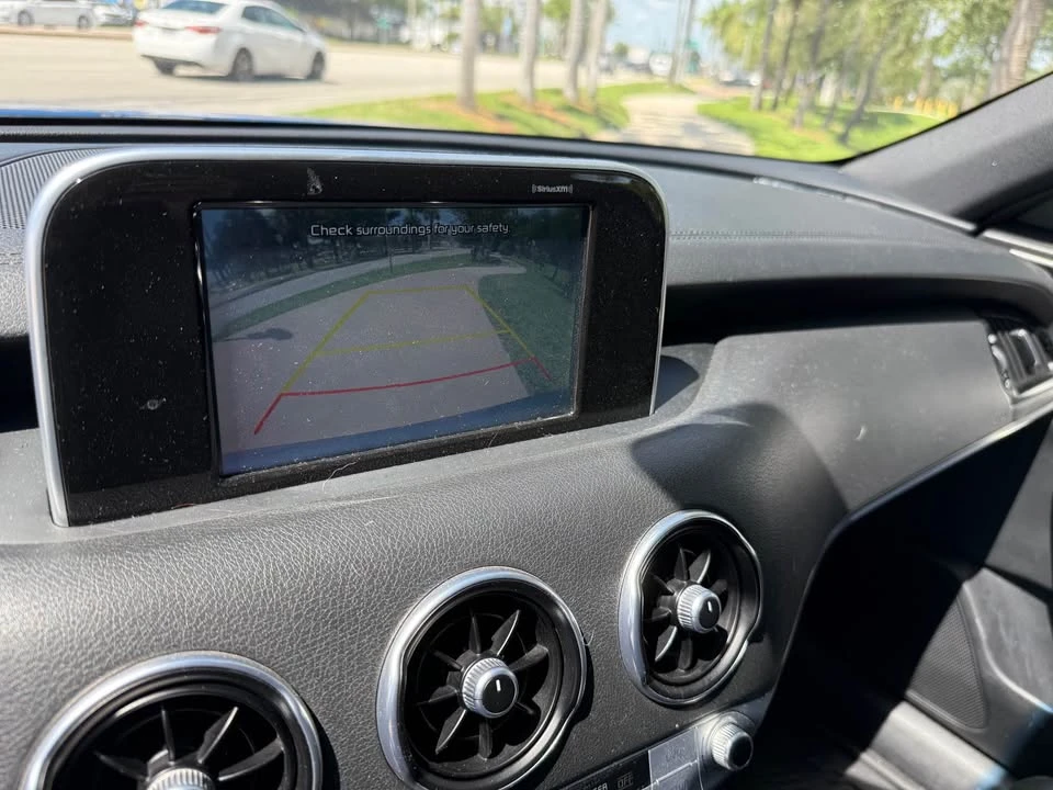 2018 Kia Stinger - Image 9 of 9