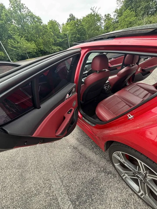 2018 Kia Stinger - Image 14 of 19