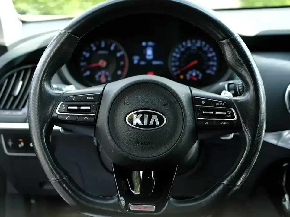 2018 Kia Stinger GT - Image 13 of 16
