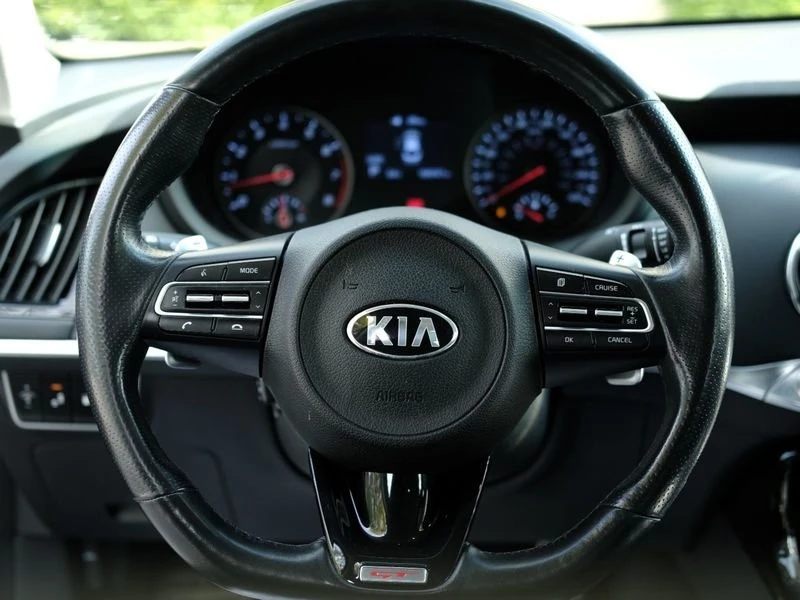 2018 Kia Stinger GT - Image 15 of 20
