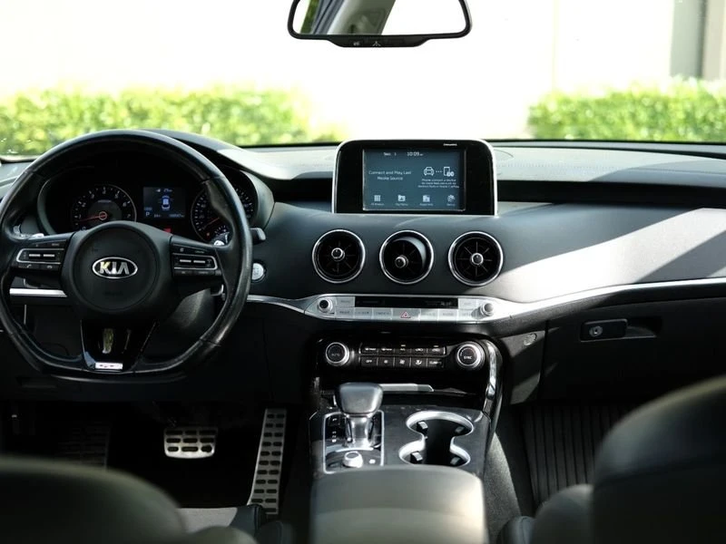2018 Kia Stinger GT - Image 17 of 20