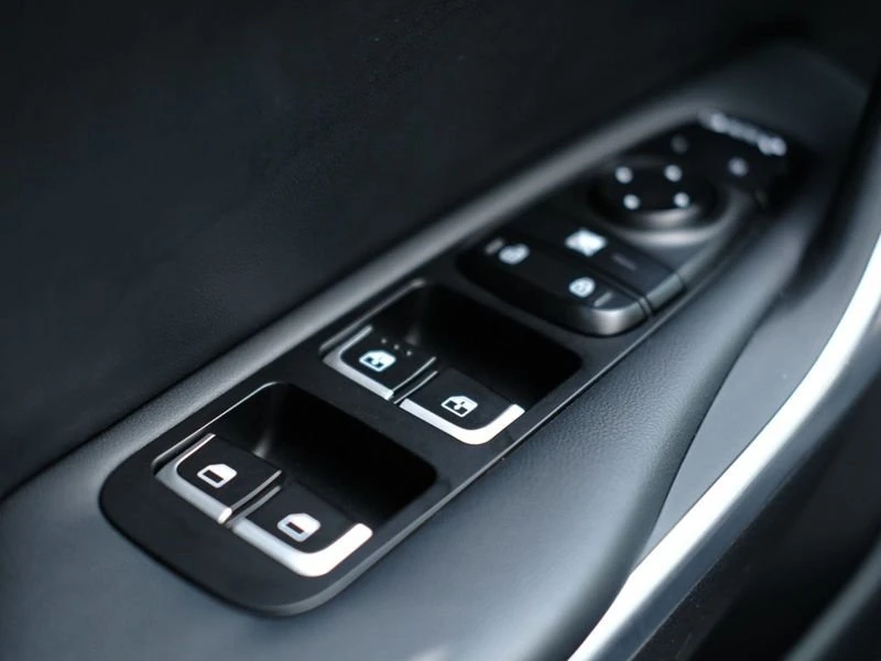 2018 Kia Stinger GT - Image 19 of 20