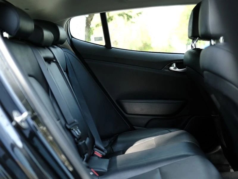 2018 Kia Stinger GT - Image 10 of 20