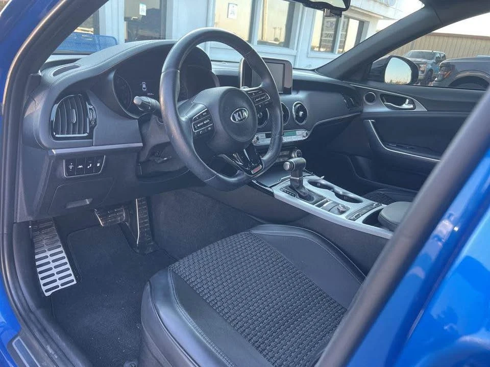 2018 Kia Stinger GT - Image 9 of 10
