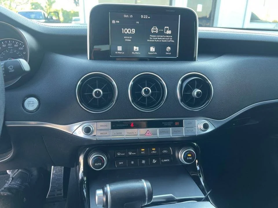 2018 Kia Stinger GT - Image 7 of 10